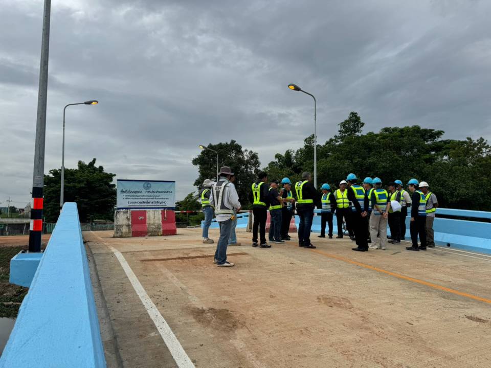 ส่งมอบงานไฟฟ้าส่องสว่างคลองมหาสวัสดิ์