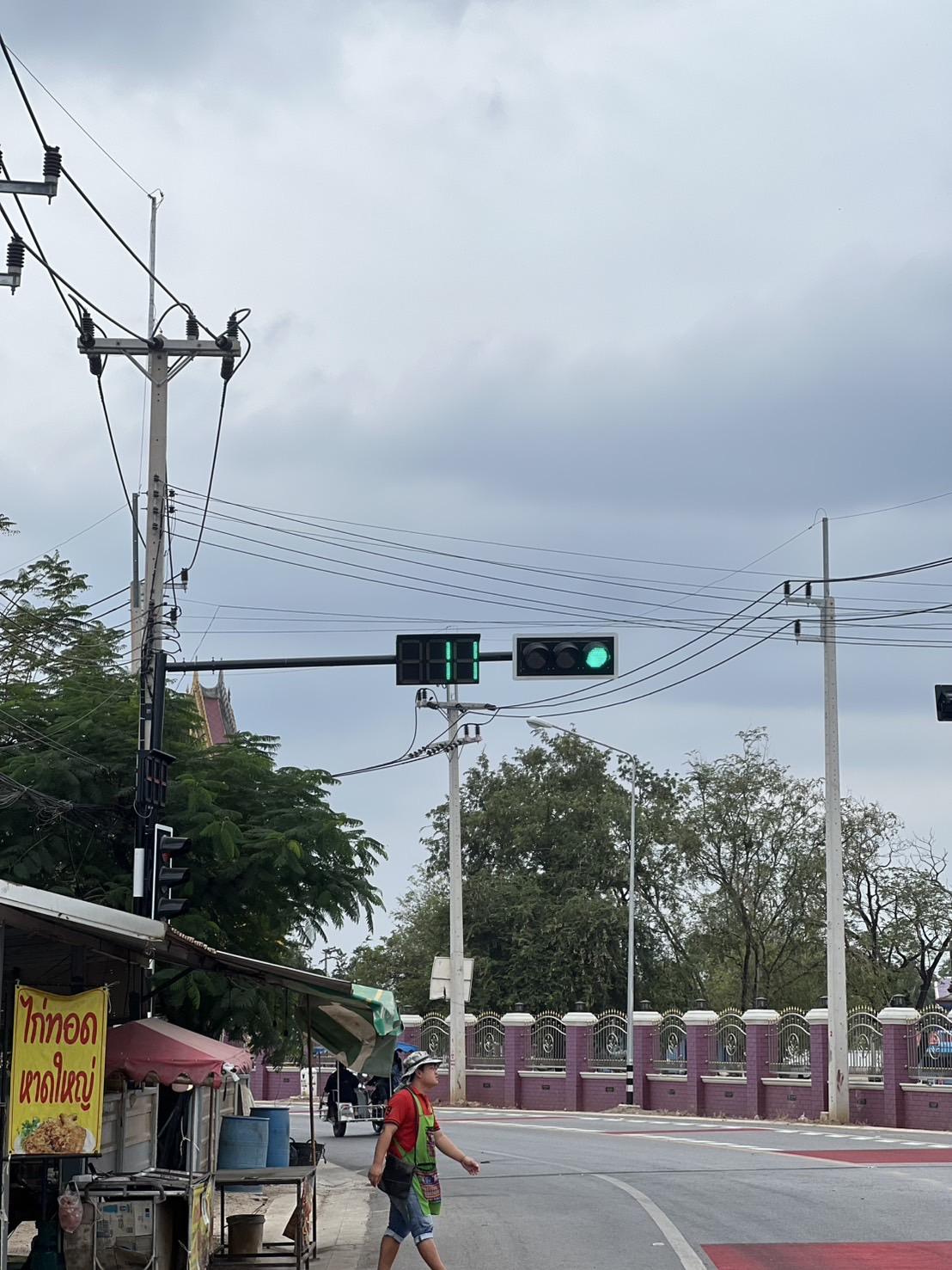 เสาไฟสัญญาณแบบ MAST ARM