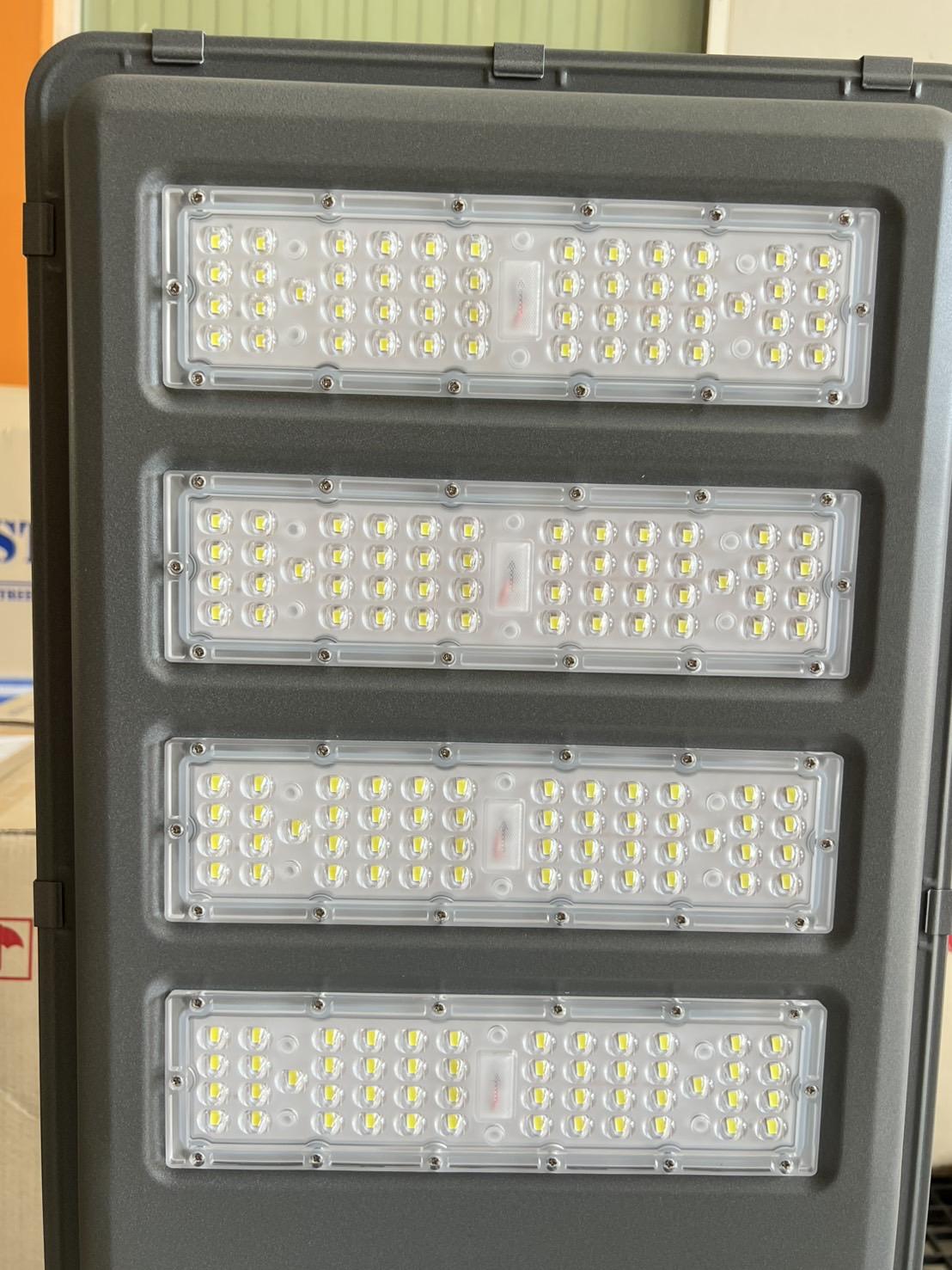 40 W.